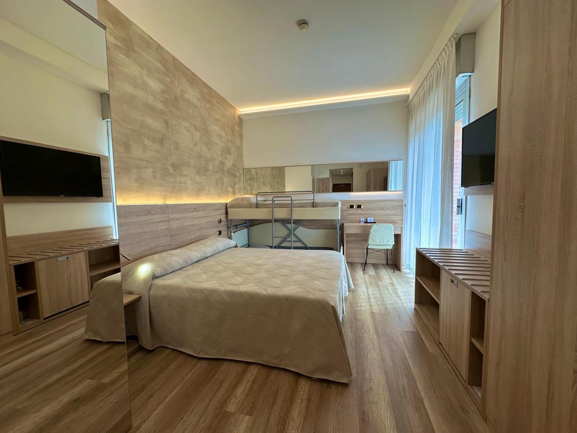 Hotel Beau Rivage Pineta Lido di Jesolo Buitenkant foto