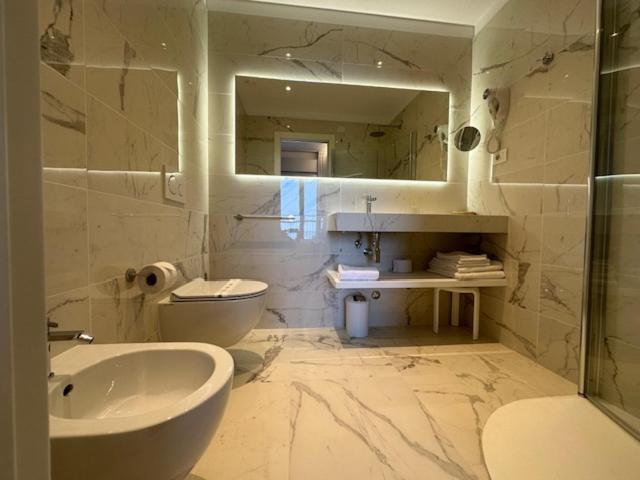 Hotel Beau Rivage Pineta Lido di Jesolo Buitenkant foto