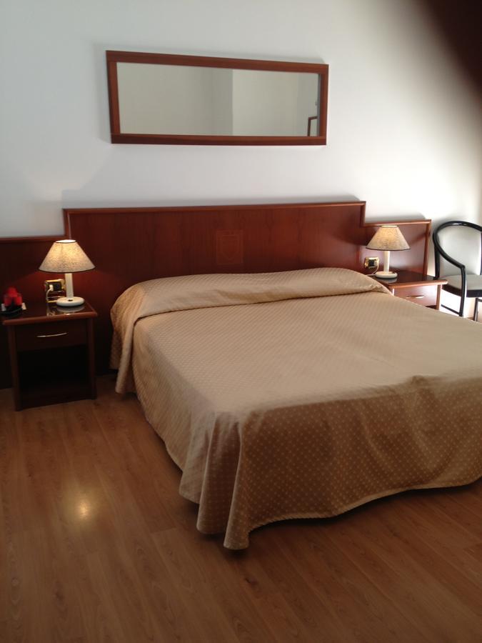 Hotel Beau Rivage Pineta Lido di Jesolo Buitenkant foto