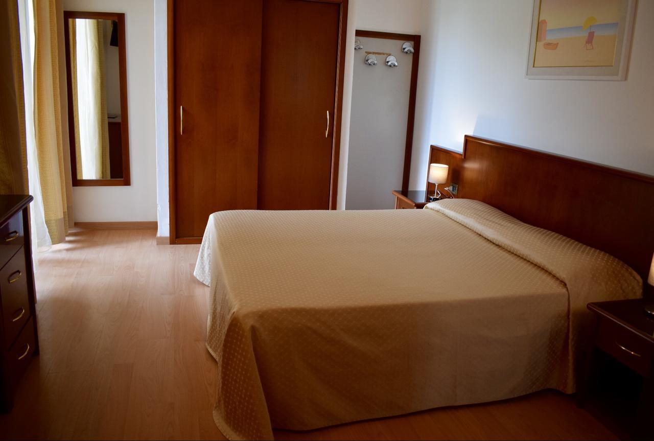 Hotel Beau Rivage Pineta Lido di Jesolo Buitenkant foto