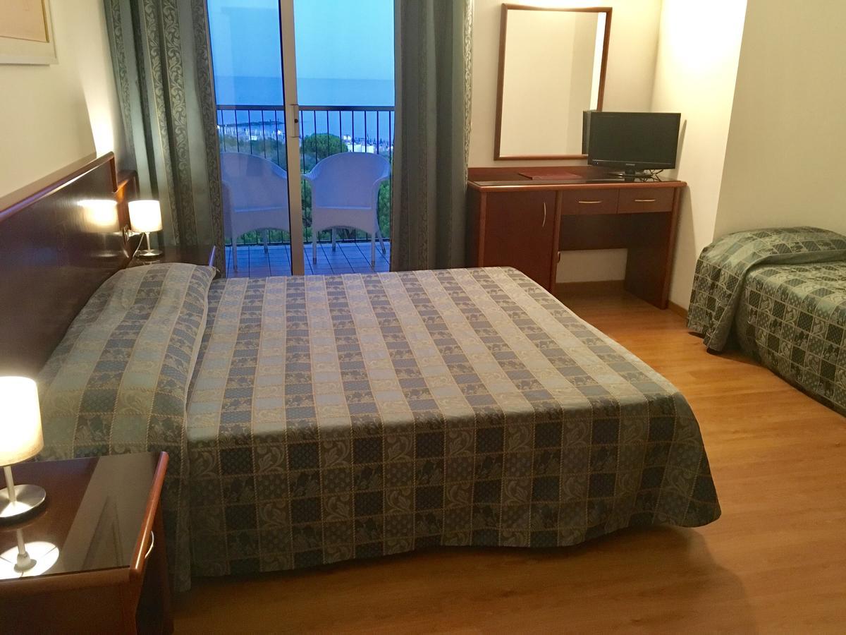 Hotel Beau Rivage Pineta Lido di Jesolo Buitenkant foto